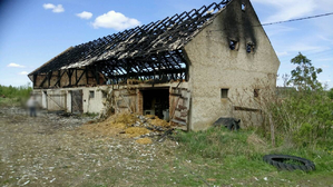 Spalona stodoła