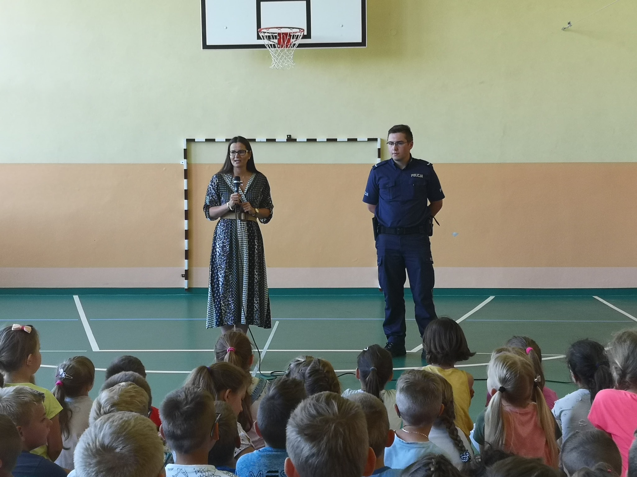 Spotkanie dzielnicowego w SP w Brzoziu Lubawskim