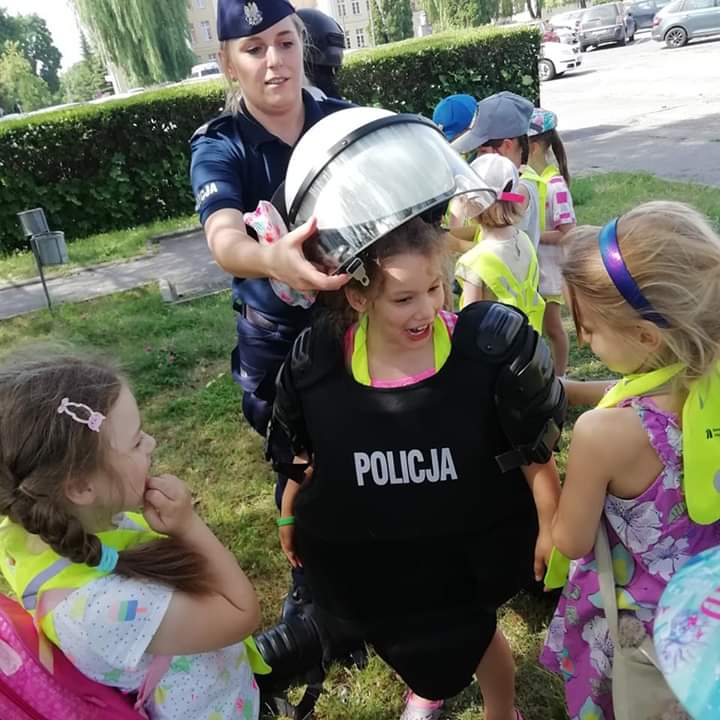 Spotkanie najmłodszych z policjantami