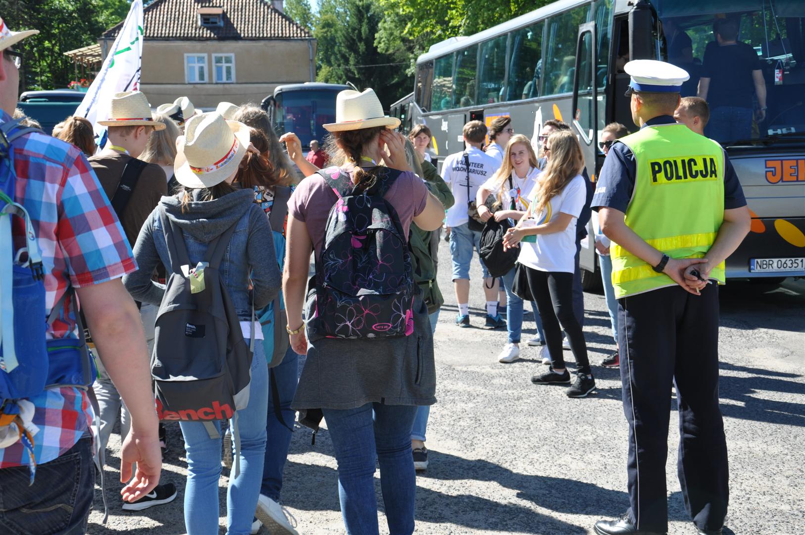 Policjanci zabezpieczają pobyt pielgrzymów w Braniewie #5